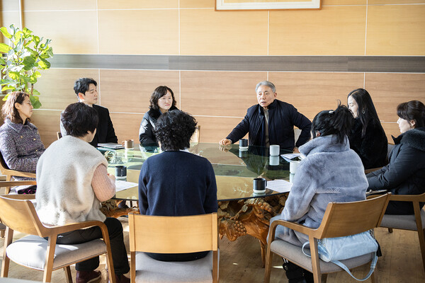 ▲ 윤환 계양구청장, 새해 맞아 교육 현장 방문 모습.