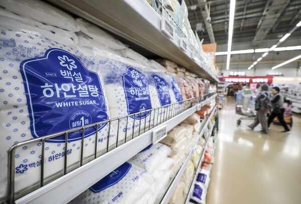 ▲ 서울시내 대형마트에 설탕이 진열되어 있다. /뉴시스