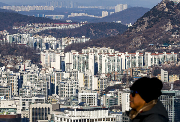 ▲ 서울 중구 남산에서 서울시내 아파트가 보이고 있다. /뉴시스
