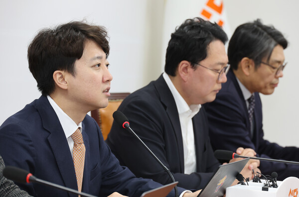 ▲ 이준석 개혁신당 대표가 9일 오전 서울 여의도 국회에서 열린 최고위원회의에서 발언을 하고 있다. /뉴시스