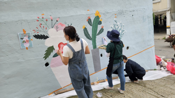 ▲ 마을가꾸기 활동 사진.