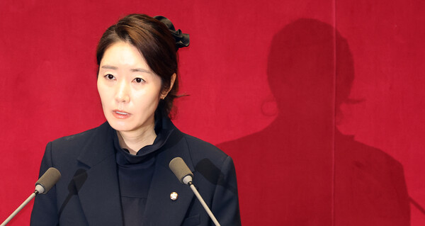 ▲ 강선우 무소속 의원이 24일 오후 서울 여의도 국회에서 열린 제432회국회(임시회) 제 8차 본회의에서 자신에 대한 체포동의안 표결을 앞두고 신상 발언을 하고 있다. /뉴시스