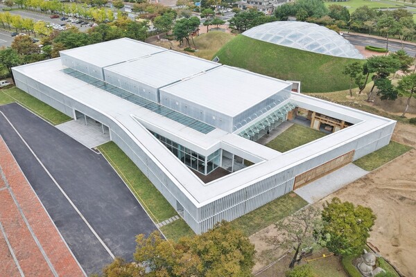 ▲ 경주시 보문관광단지 엑스포공원 내 경제전시장을 리모델링해 조성 예정인 ‘APEC 정상회의장 기념관’ 전경.